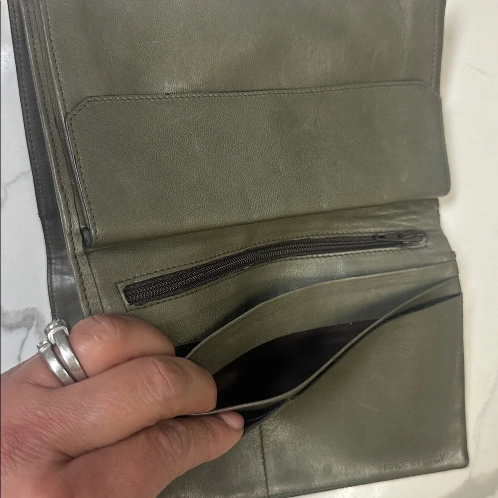 Krizia Italian Leather Wallet Olive Green Billfold - Picture 11 of 13